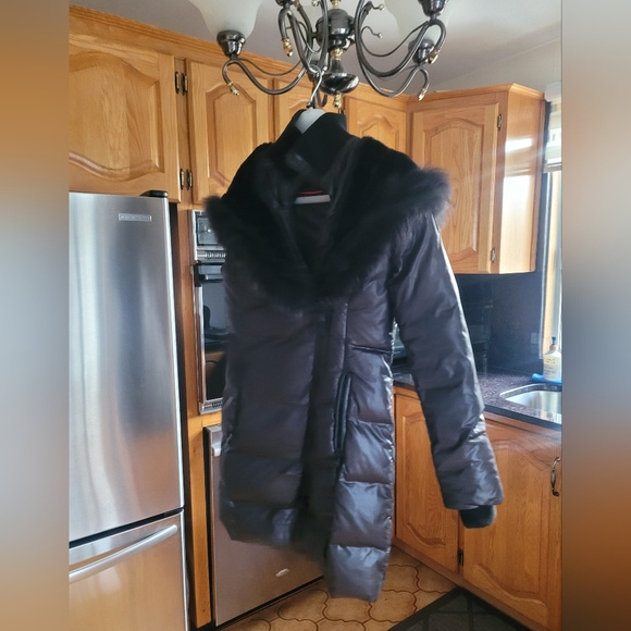 Winter coat worn once!!!! - Picture 2 of 5